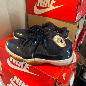 Jordan 11 midnight navy low